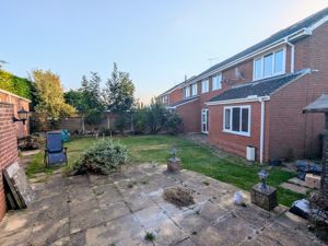 Photo 11- click for photo gallery